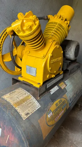 COMPRESSOR CHIAPERINI INDUSTRIAL 250 LITROS - REVISADO E PRONTO PARA USO