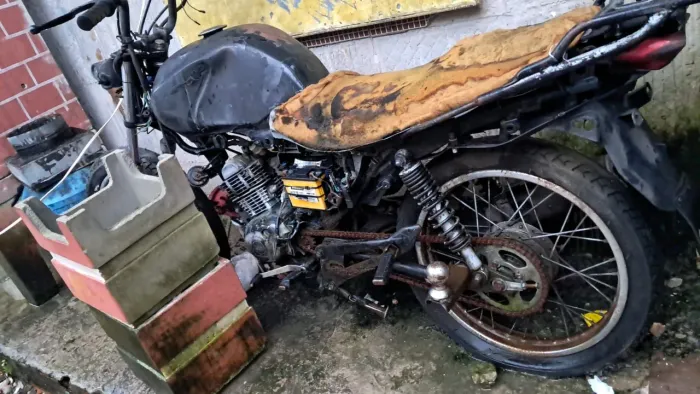 Moto para retirada de peças
