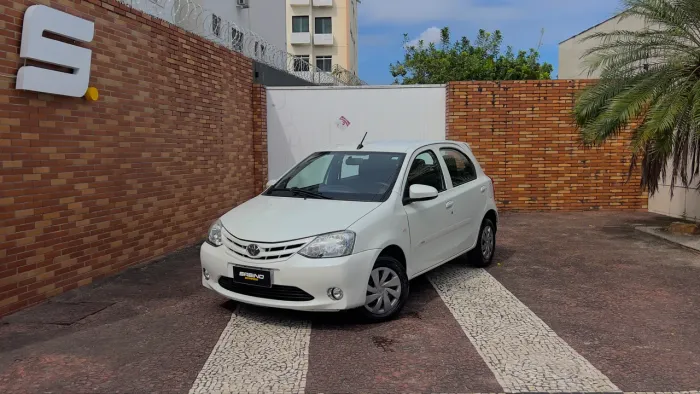 Toyota Etios X 1.3 Flex 16V 5P Mec. 2017