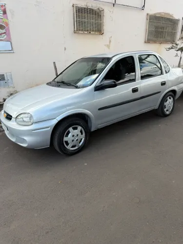 Chevrolet Corsa SED Class.spirit 1.0/1.0 Flexpower (álcool) 2005