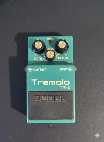 Pedal BOSS TR-2 Tremolo para guitarra