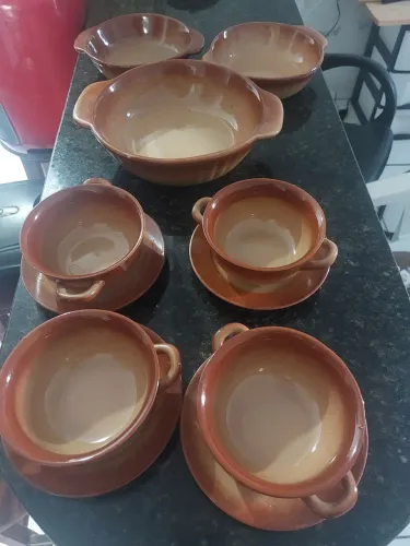 Vendo um conjunta de louça sofisticado para servir caldos petiscos com elegância