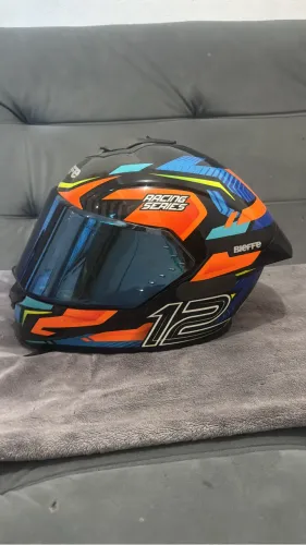 Capacete novíssimo
