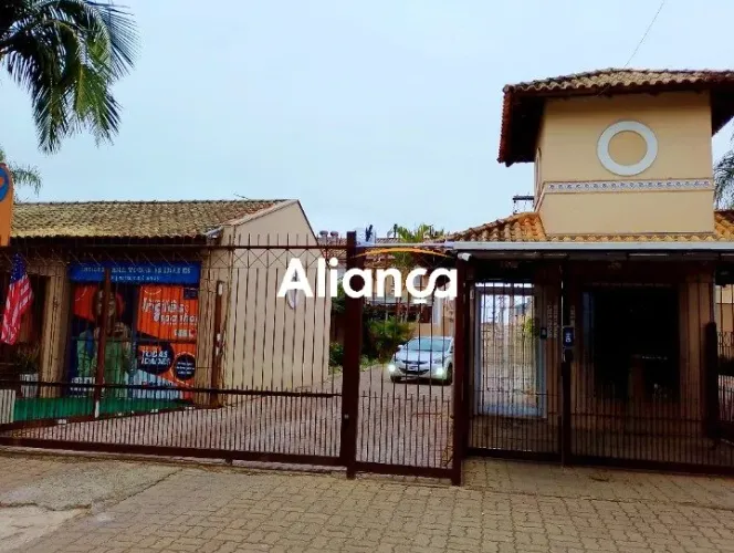 Casa em condomínio de 3 dormitórios para alugar no bairro Humaitá em Porto Alegre.