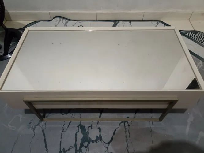 Mesa de centro vidro e metal 