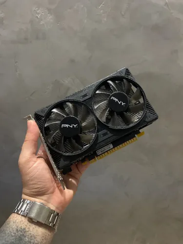 Placa de Vídeo PNY GTX 1650 4GB DDR6
