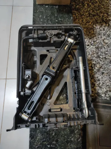 Kit jogo macaco chave de roda van Fiat Peugeot e outros