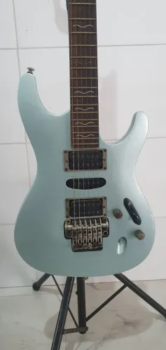 Guitarra ibanez
