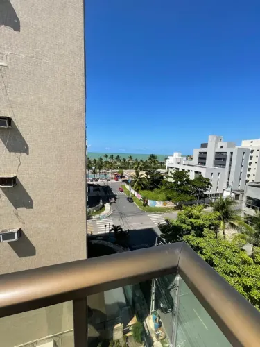 Alugo apartamento mobiliado a 90m da praia de Intermares