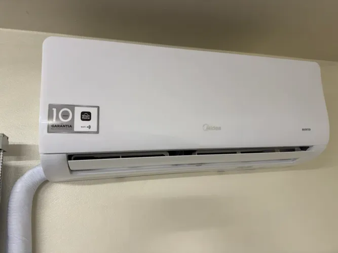 Ar condicionado Midea Split Inverter com Wi-Fi 220v