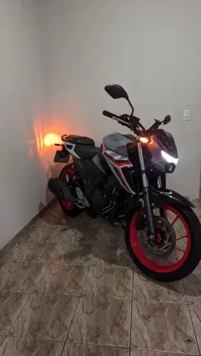 Fz25 abs 2026