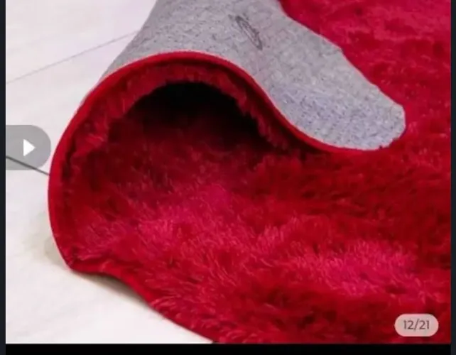 Tapete vermelho grande 