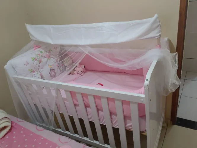 Vende se um berço