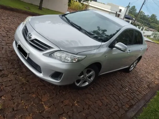 Toyota Corolla GLI 1.8 Flex 16V Aut. 2012