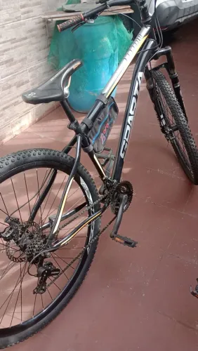 Bicicleta aro 29 Shimano amortecedor dianteiro freio a disco.