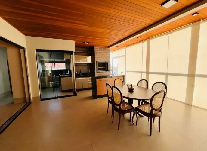 Villa Jardim Cuiabá/MT Sobrado para venda tem 220 metros quadrados com 3 quartos