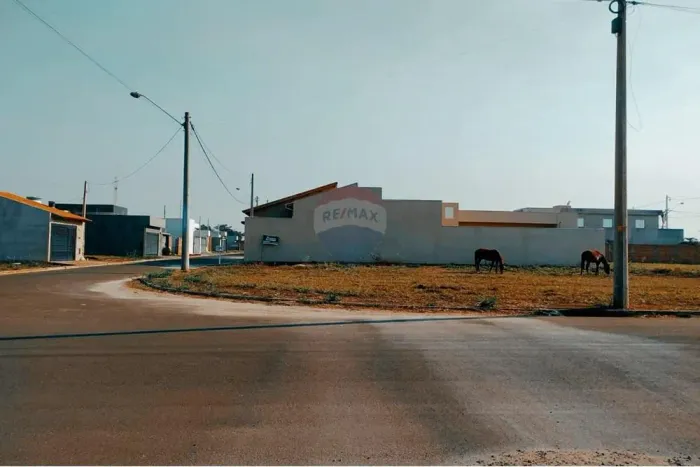Terreno de Esquina 291m² no Jardim Planalto - Oportunidade Única!