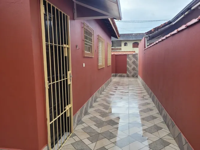 CASA EM CONDOMÍNIO PRAIA DE MONGAGUÁ
