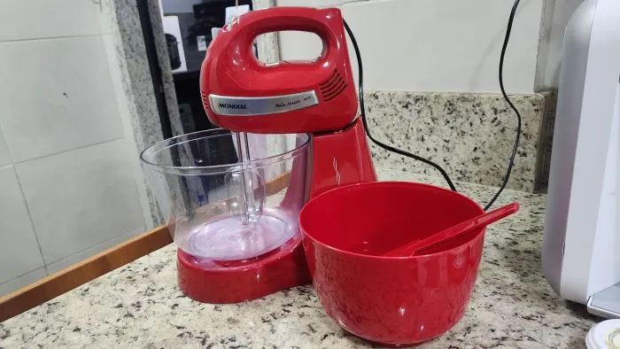 Batedeira Mondial Bela Massa Inox