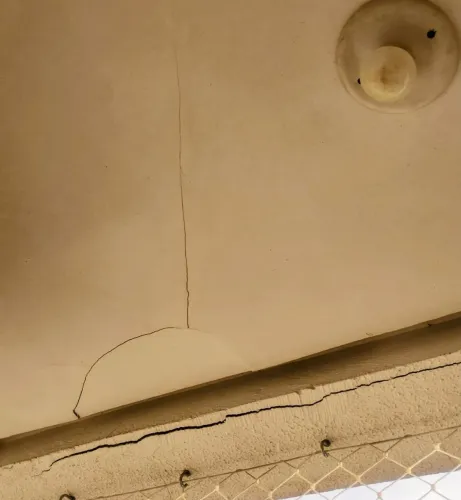 Reparos em forros de gesso e reformas