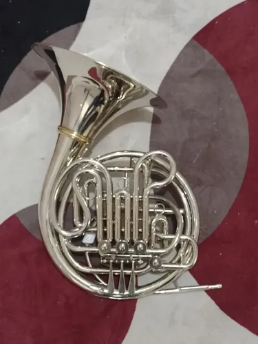 Trompa Holton H179