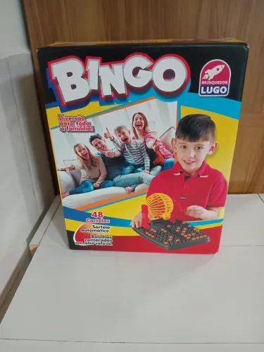 Brinquedo Jogo de Bingo em Plástico com 48 cartelas
