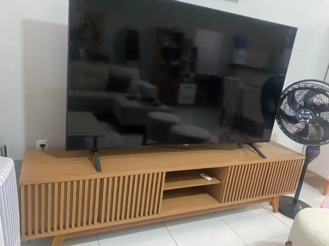 Smartv LG 75 polegadas poucos meses de uso