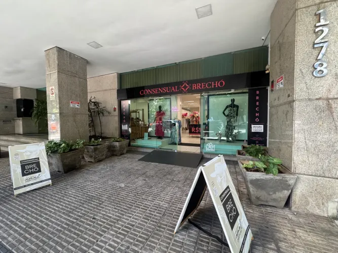Vendo Ponto Comercial na melhor localização do Lourdes! Aluguel bem abaixo do mercado.