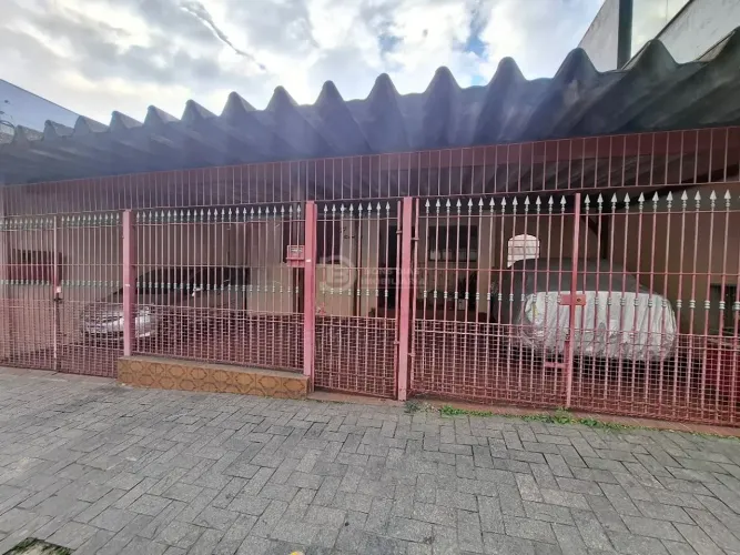 Terreno + casa à Venda no Bairro Artur Alvim ao lado do Metrô - São Paulo