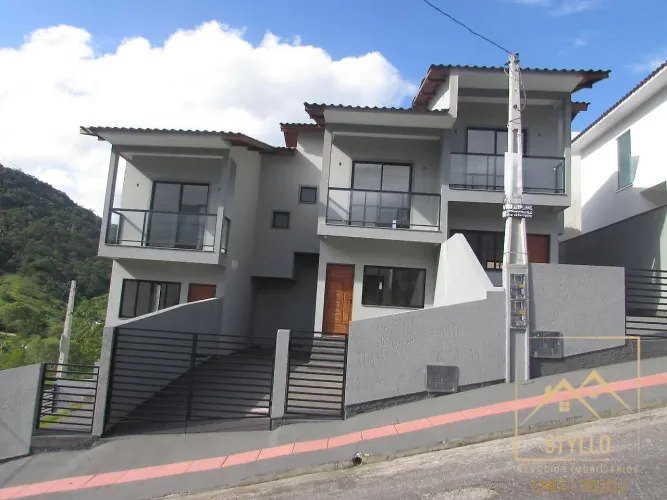 Excelente Sobrado 2 dormitórios 65,00 m² localizado em Bela Vista/Palhoça