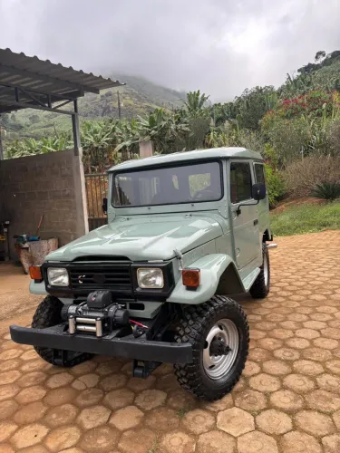 Toyota Band.Jipe Cap.de Aço Chas. Curto Diesel 1993