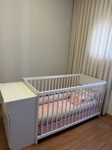 Vendo berço com colchão 