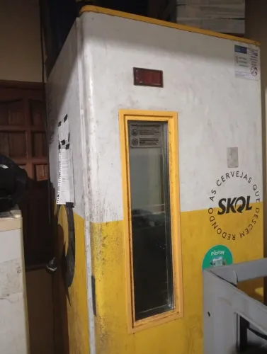 Freezer vertical cervejeira, para trocar por outra, eu pagarei a diferença 