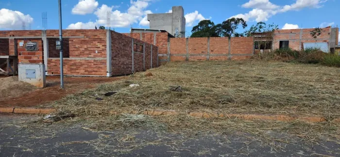 Lote residencial com 200m2
