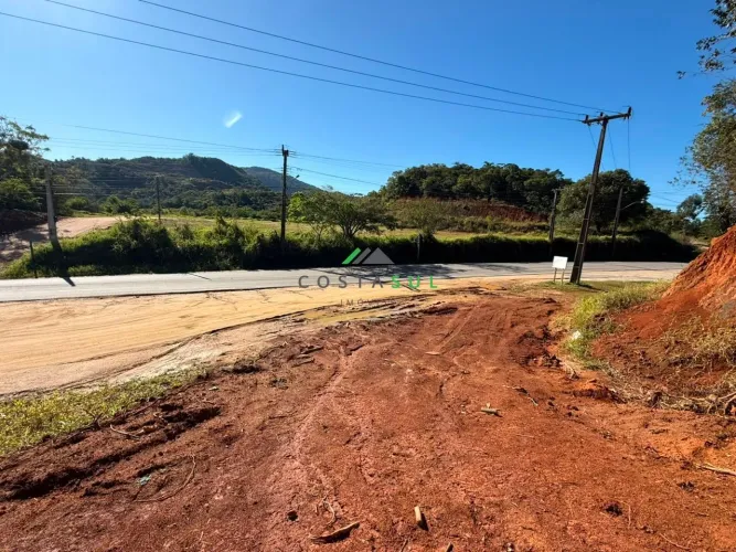 Terreno Urbano às Margens do Asfalto  Localização Estratégica e Fácil Acesso
