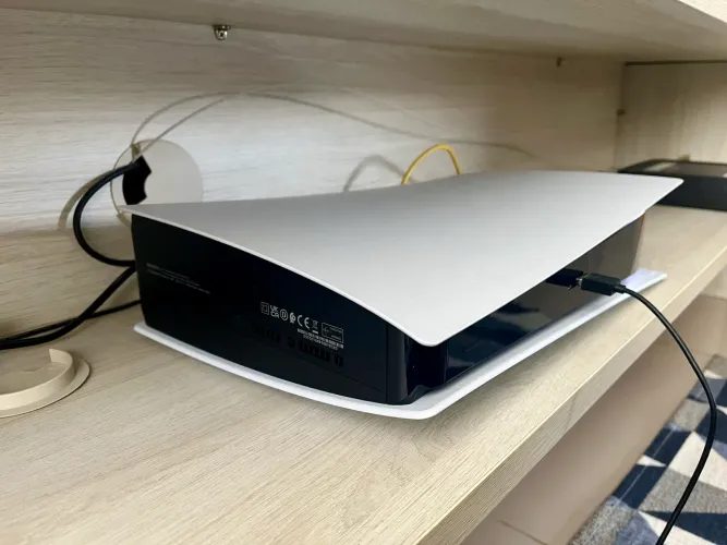 PlayStation 5 Slim Mídia Digital Em Excelente Estado 
