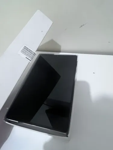 Tablet Samsung Galaxy Tab A7 32GB - Conservado , Duas capinha roxa e preta