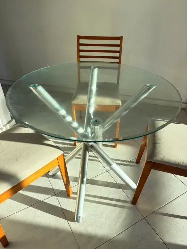 Conjunto mesa e cadeiras tokstok