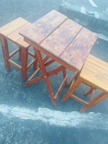 Mesinhas e banquetas