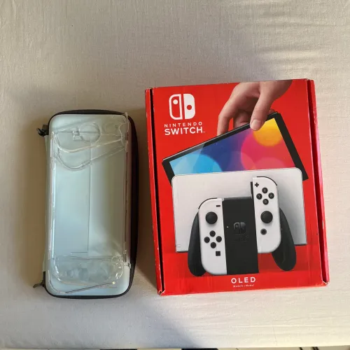 Nintendo Switch Oled com case e capa de proteção