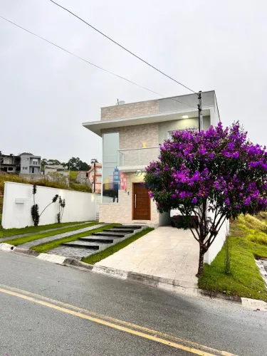 Imperdível oportunidade: Casa em condomínio de alto padrão em Itapevi-SP, Jardim Rosemary,