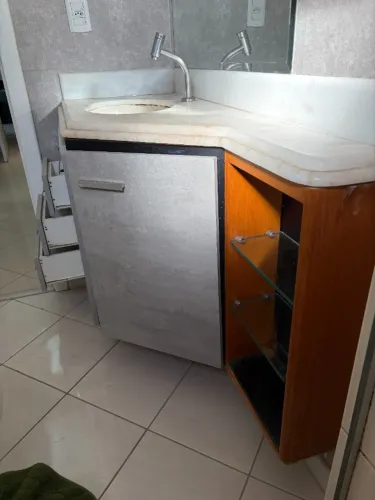 armário banheiro bancada mármore, acompanha cuba e torneira