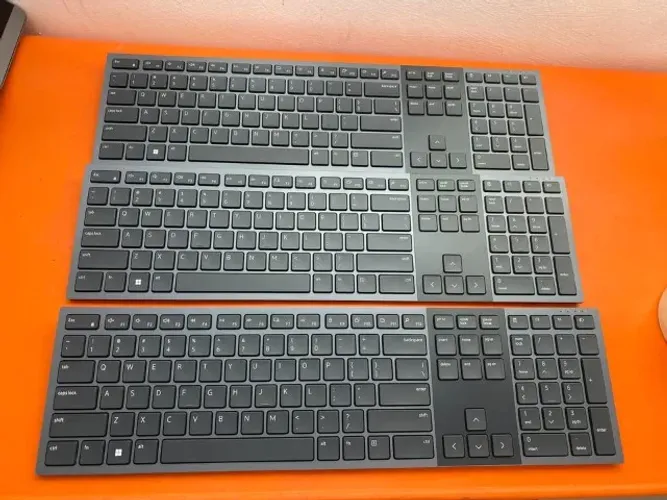 lote com 3 Teclado para colaboração Dell Pro Premium - KB900 leia o anuncio