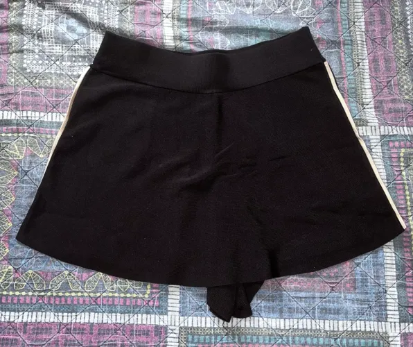Short saia de malha M