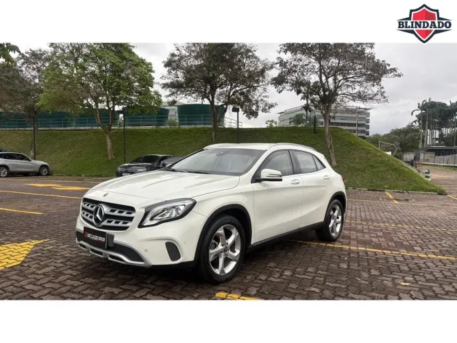 Mercedes-Benz GLA 200 Adv. 1.6/1.6 TB 16V Flex Aut. 2018