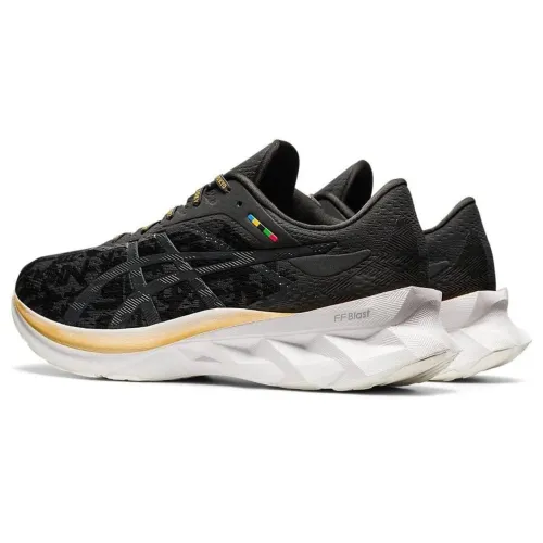 Tênis ASICS Novablast 4 Edição Tokyo 41 - Excelente Estado