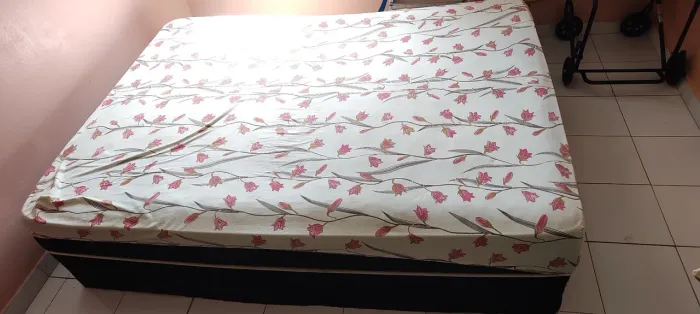Vendo cama casal