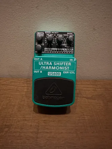 Pedal Behringer US600 Harmonist