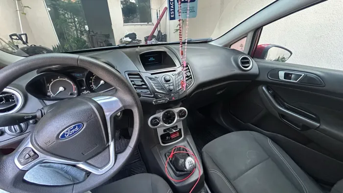 Ford Fiesta 1.6 16V Flex Mec. 5P 2014