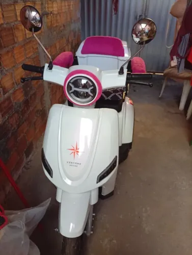 Vendo triciclo novo usado só uma vez a dona não se adaptou 